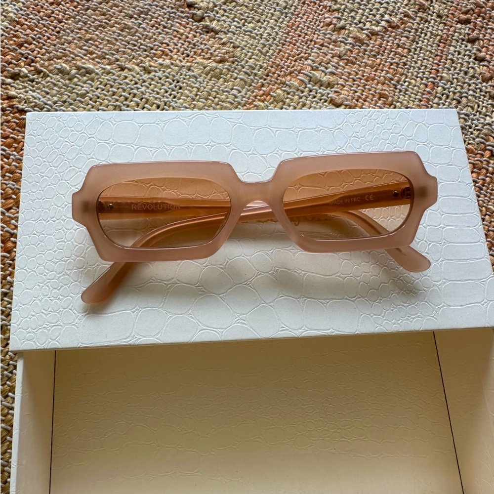 Velvet Canyon Revolution Sunglasses in Peach - Picture 7 of 10